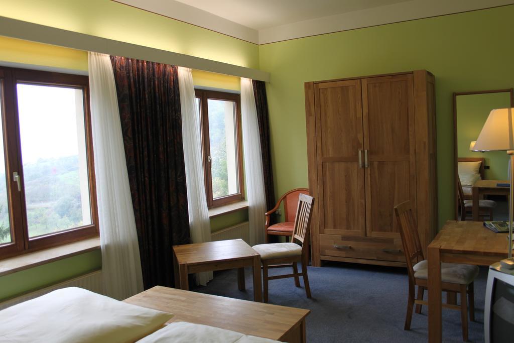 Hotel-Gasthof Die Post Brennerei Frankenhoehe Schillingsfürst Kültér fotó